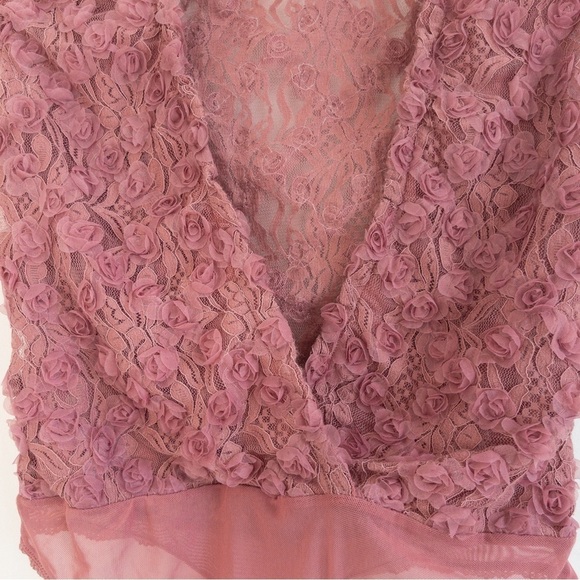 Intimately Free People 2 Haute 2 Handle Lace Floret Thong Bodysuit Lingerie Top - Picture 7 of 13